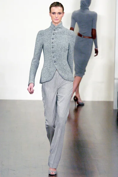 Look 4